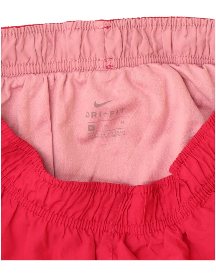 Γυναικείο αθλητικό σορτς Nike Dri Fit UK 12 μεσαίου κόκκινου χρώματος πολυεστέρας