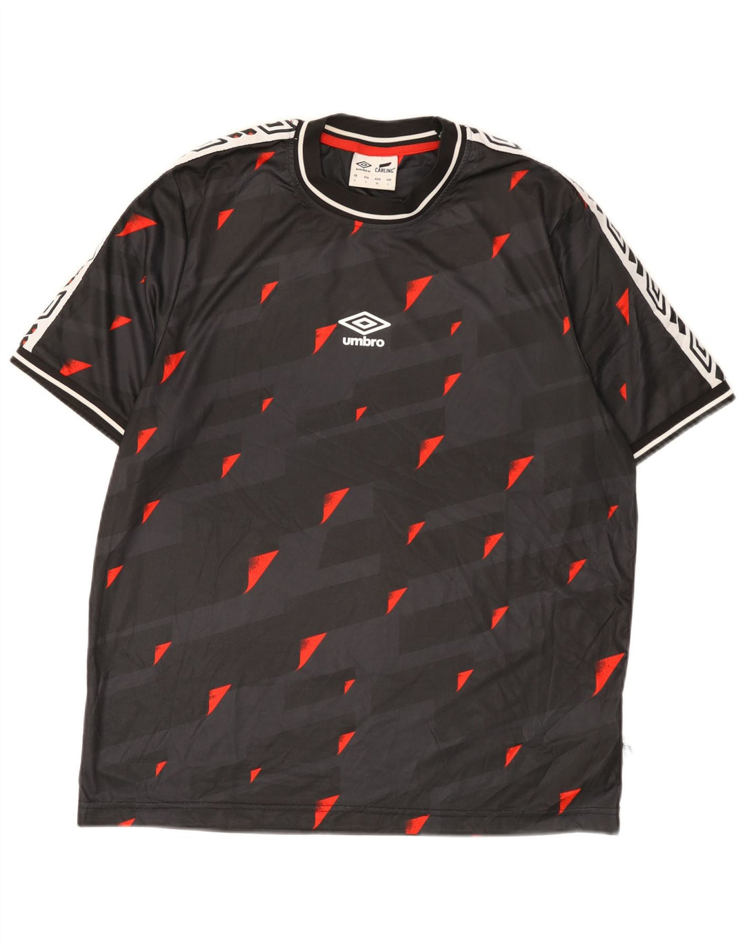 Ανδρικό γραφικό μπλουζάκι Umbro Top μεγάλο μαύρο γεωμετρικό πολυεστέρα
