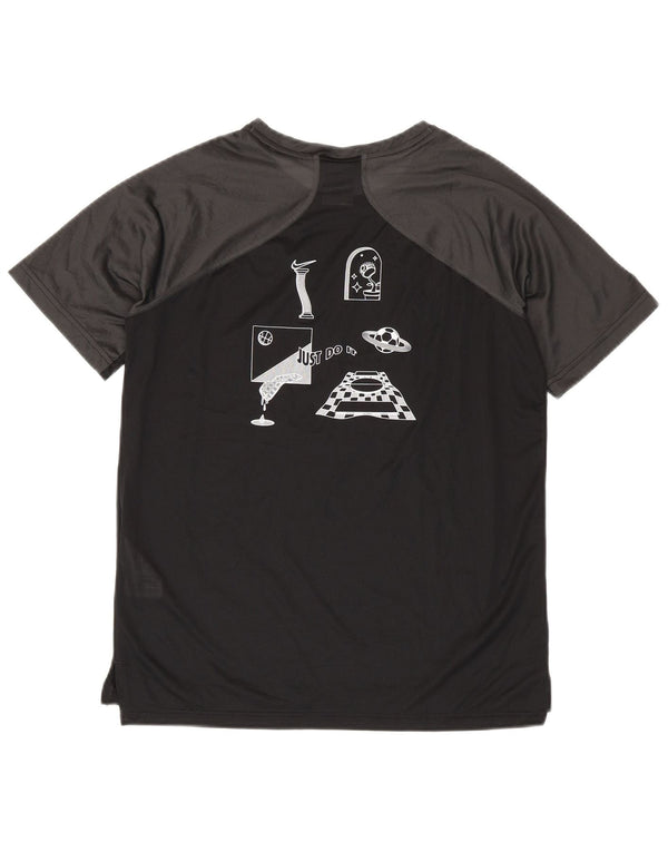 Γραφικό μπλουζάκι Nike Boys Dri Fit 13-14 ετών XL μαύρο χρώμα