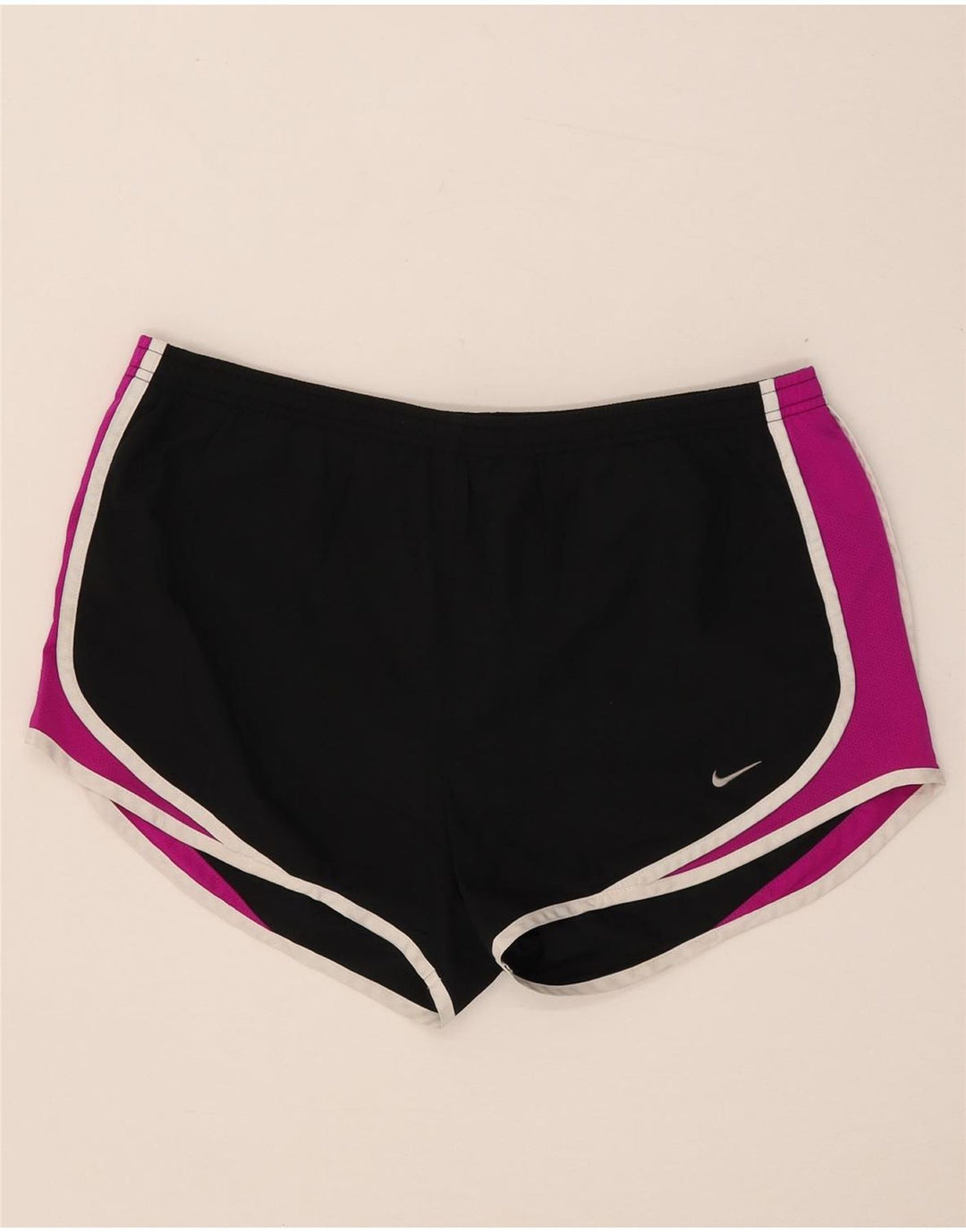 Γυναικείο αθλητικό σορτς Nike UK 14 μεσαίου μαύρου χρώματος πολυεστέρας