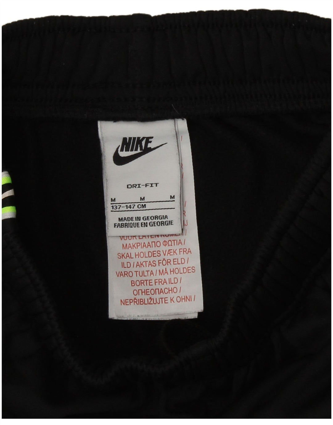 Γραφικό αθλητικό σορτς Nike Boys Dri Fit 10-11 ετών Μεσαίο μαύρο πολυεστέρα
