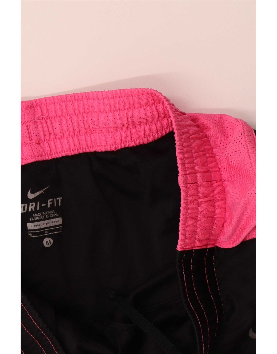 Γυναικείο αθλητικό σορτς Nike Dri Fit UK 12 μεσαίου μαύρου πολυεστέρα