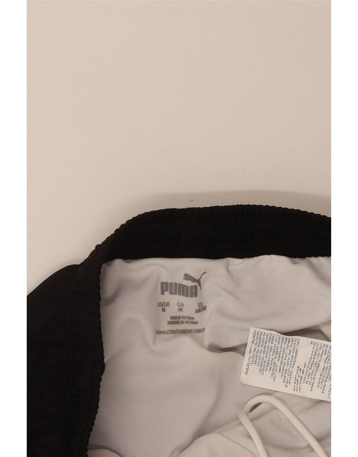 Ανδρικό αθλητικό σορτς Puma από μεσαίο μαύρο πολυεστέρα