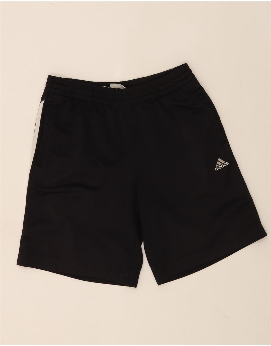 Ανδρικό αθλητικό σορτς Adidas από μεσαίο μαύρο πολυεστέρα