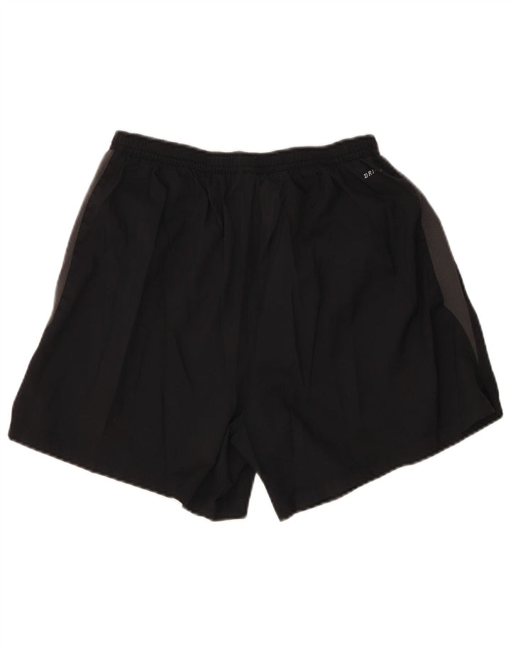 Ανδρικά σορτς Nike Dri Fit, μεσαίου μαύρου χρώματος