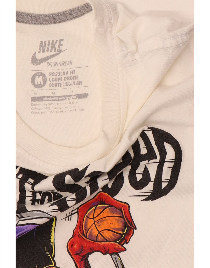 Ανδρικό T-shirt με γραφικό κανονικό φόρεμα Nike, μεσαίο λευκό