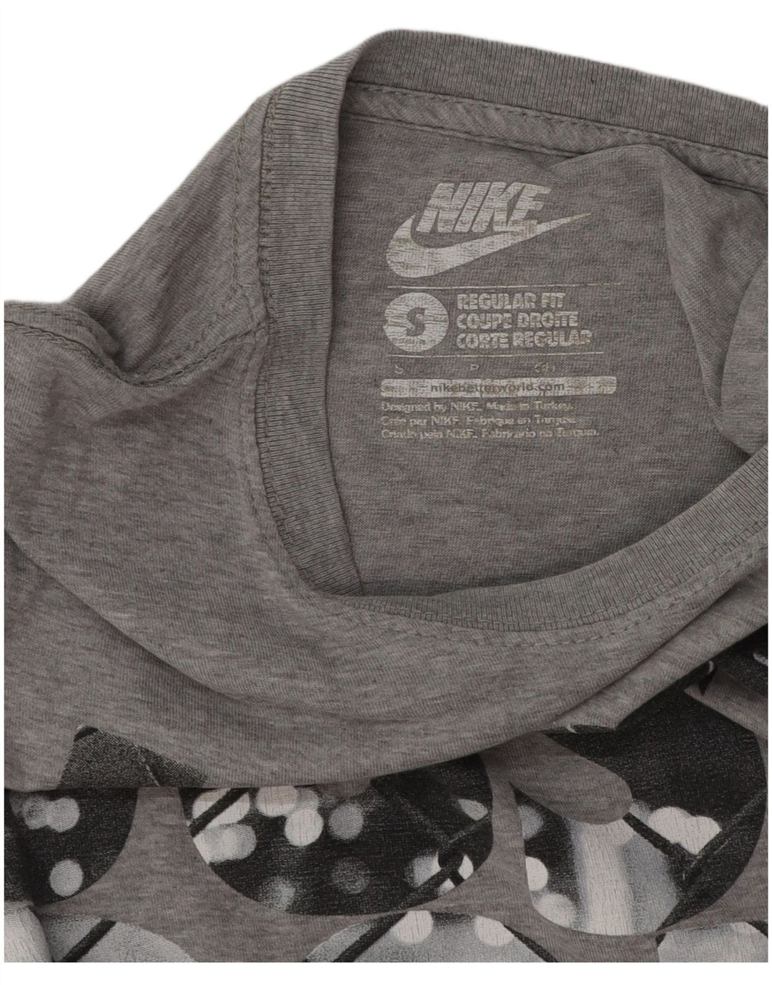 Ανδρικό μπλουζάκι Nike με κανονική εφαρμογή, γραφικό μπλουζάκι, μικρό γκρι βαμβακερό