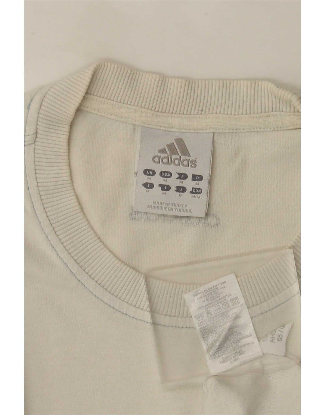 Ανδρικό γραφικό T-Shirt Adidas Top από μεσαίο λευκό βαμβακερό