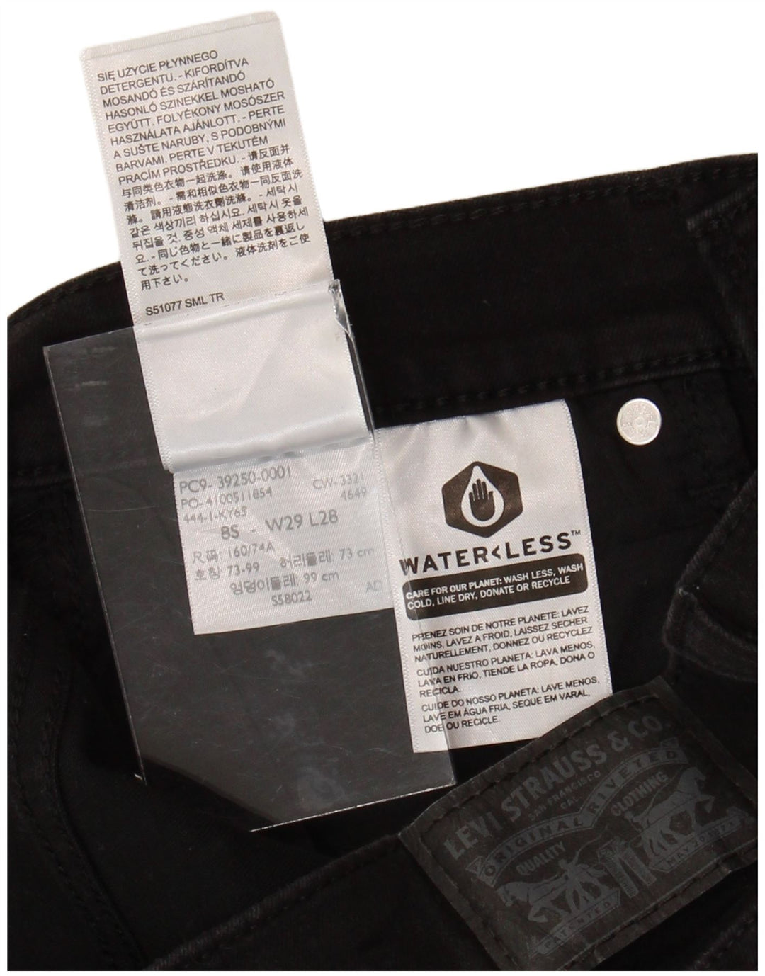 Γυναικείο τζιν σορτς LEVI'S Classics W29 Μεσαίο μαύρο βαμβακερό