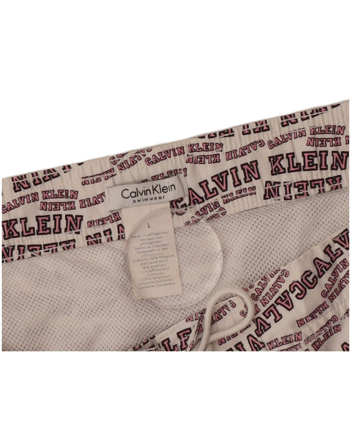 Γραφικό ανδρικό σορτς κολύμβησης Calvin Klein μεγάλο σε λευκό πολυεστέρα
