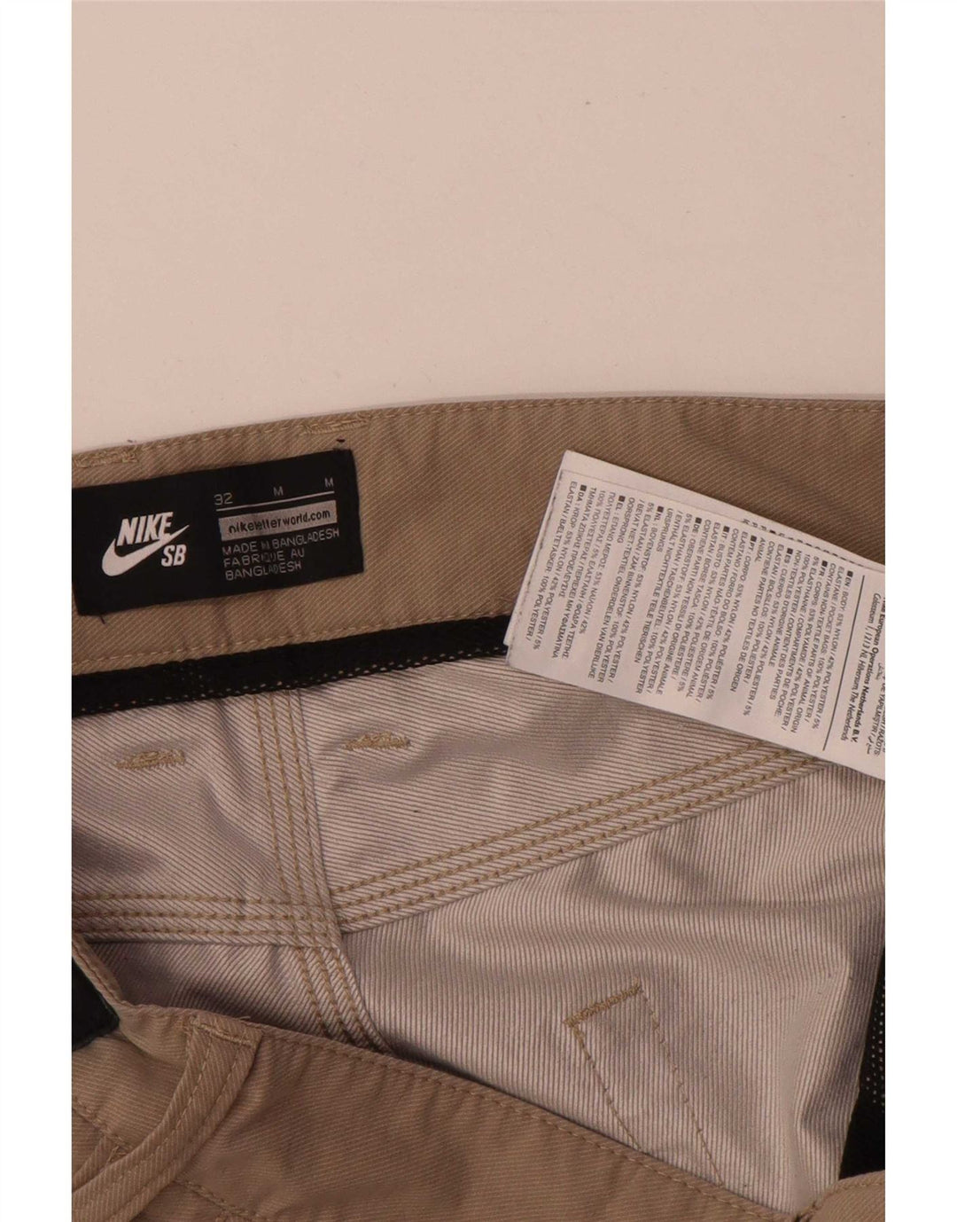 Ανδρικό κανονικό σορτς Nike W32 σε μεσαίο μπεζ νάιλον