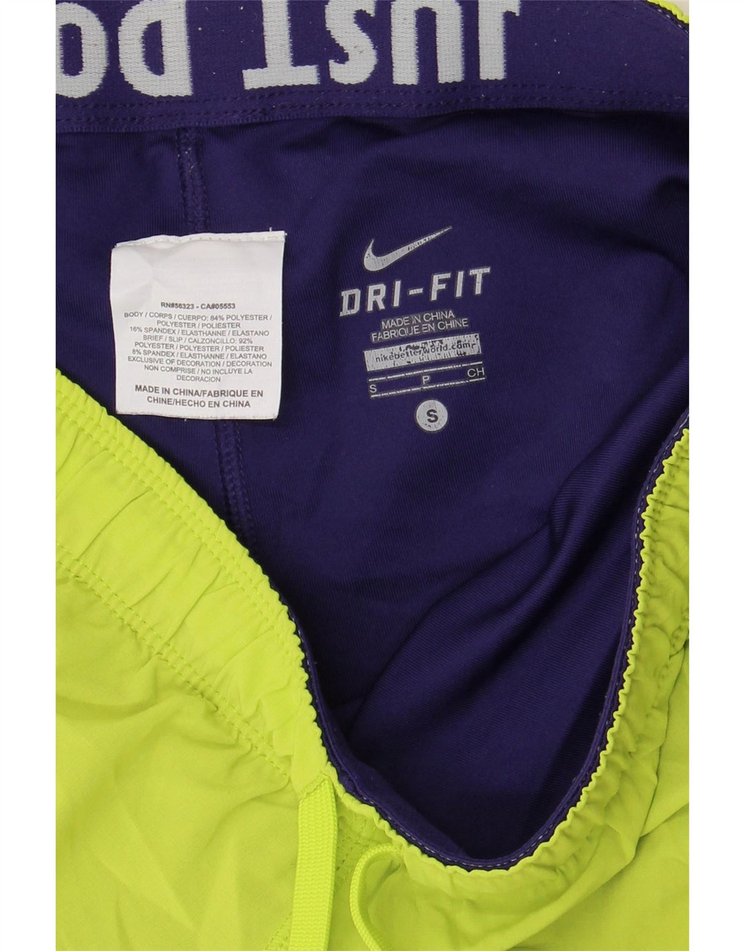 Γυναικείο αθλητικό σορτς NIKE Dri Fit UK 10 Small Green Polyester