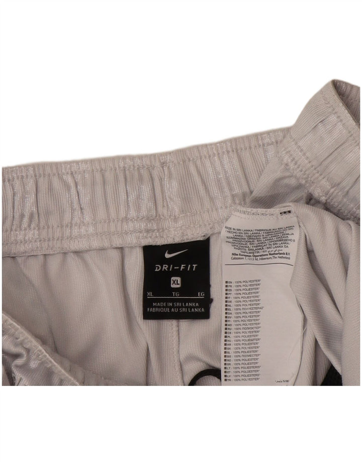 Ανδρικό αθλητικό σορτς Nike Dri Fit XL γκρι ριγέ πολυεστέρα