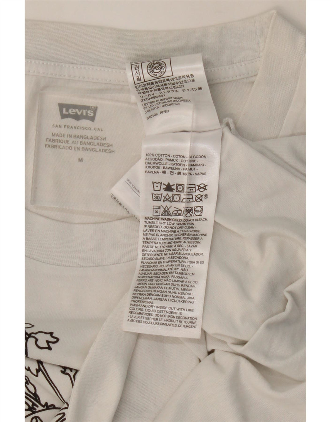 LEVI'S Womens Graphic T-Shirt Top UK 14 Medium White Cotton Vintage Levi's and Second-Hand Levi's from Messina Hembry 