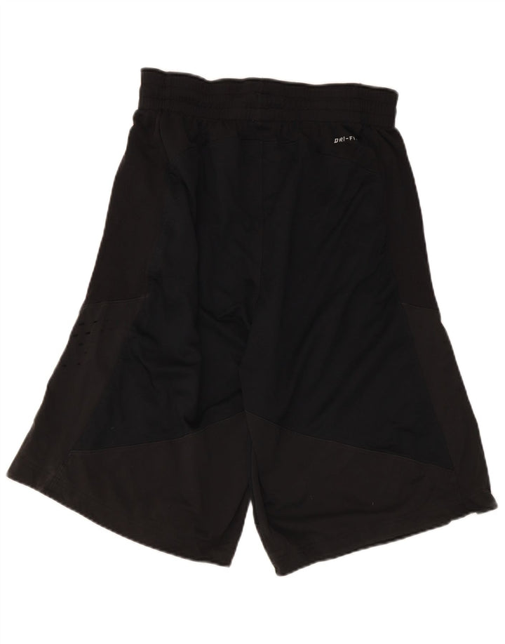 Ανδρικό αθλητικό σορτς Nike Dri Fit από μεσαίο μαύρο πολυεστέρα