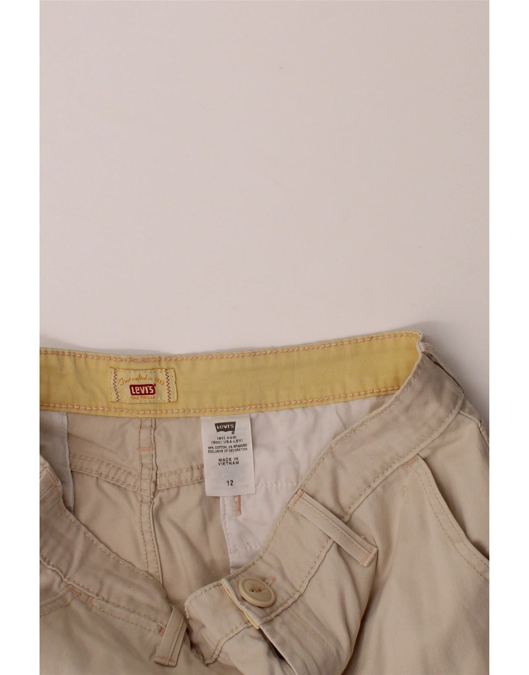 LEVI'S Womens Bermuda Shorts US 12 Large W34  Beige Cotton Vintage Levi's and Second-Hand Levi's from Messina Hembry 