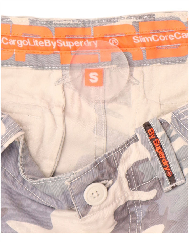 Ανδρικό σορτς Cargo SUPERDRY Small W32 Γκρι βαμβακερό καμουφλάζ