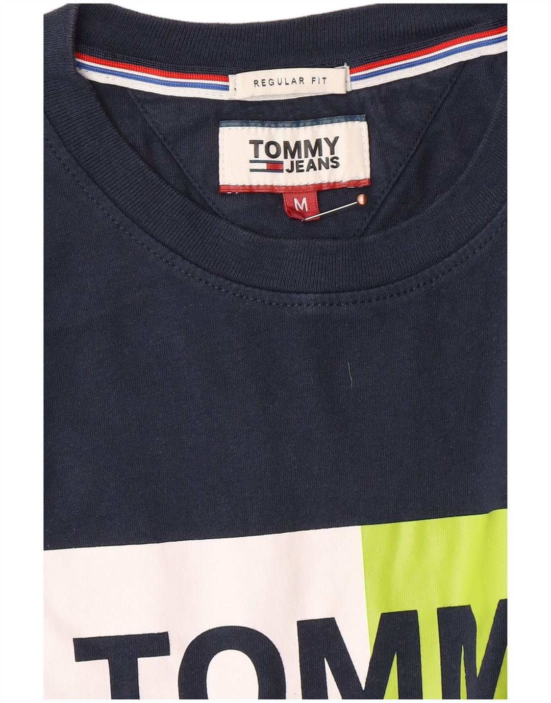 TOMMY HILFIGER Ανδρικό γραφικό μπλουζάκι με κανονική εφαρμογή Τοπ μεσαίο μπλε ναυτικό