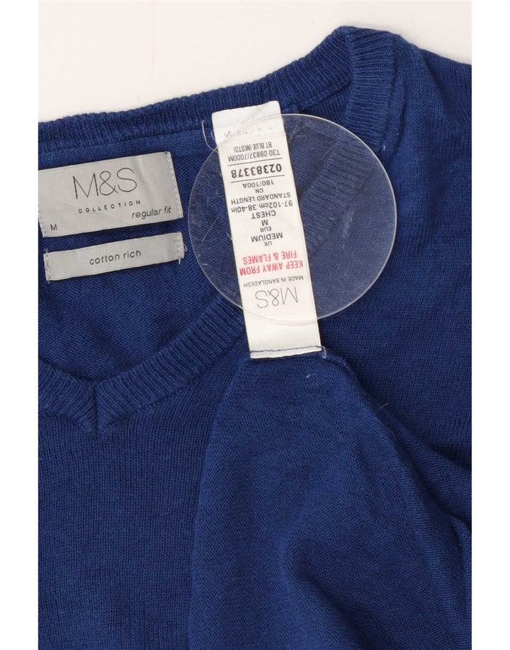 Marks & Spencer Ανδρικό πουλόβερ με κανονική εφαρμογή με λαιμόκοψη σε μεσαίο βαμβακερό χρώμα