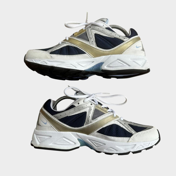 Vintage γυμναστήρια Nike - γυναικεία UK8