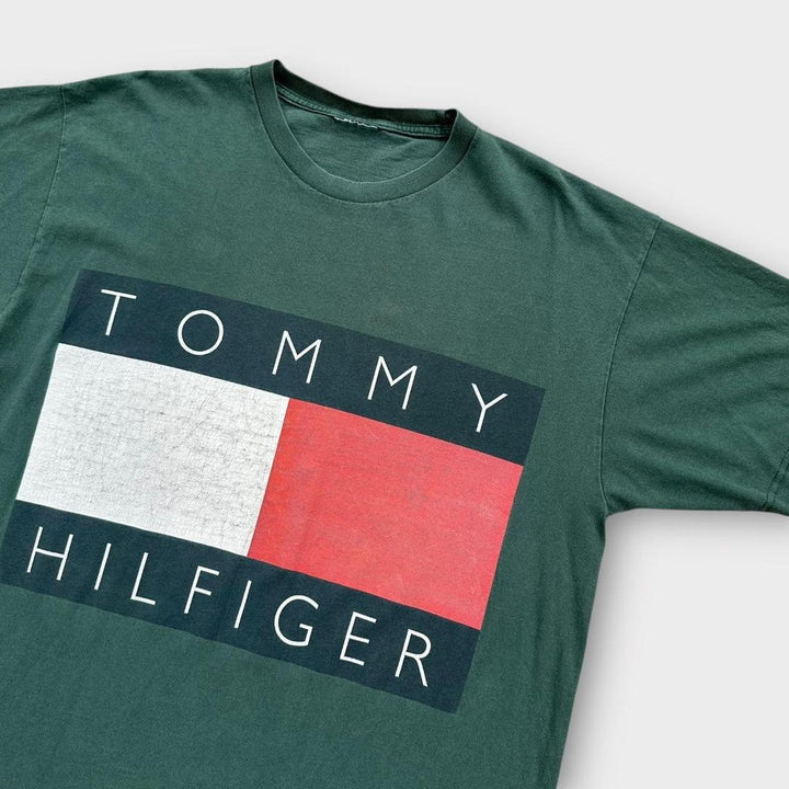Vintage μπλουζάκι Tommy Hilfiger - μεσαίο