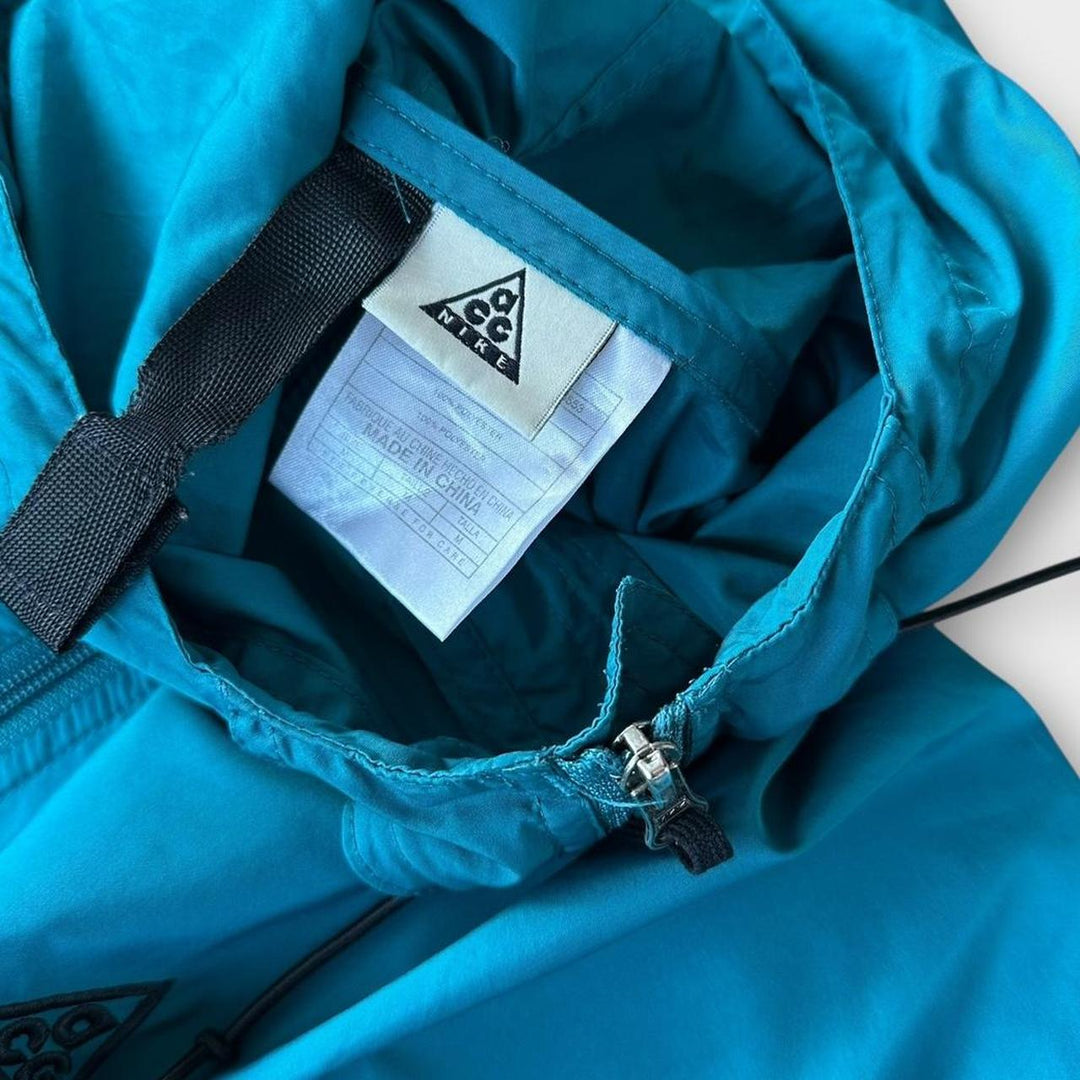 Μπουφάν Nike ACG σε συσκευασία - μεσαίο (ταιριάζει σαν μεγάλο)