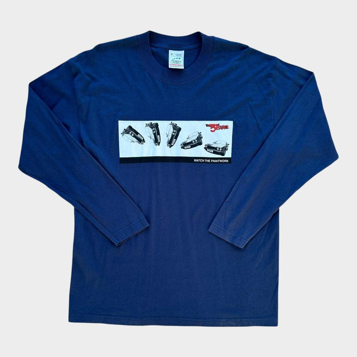 Το 51ο κρατικό μπλουζάκι γραφικών ταινιών - μέσο