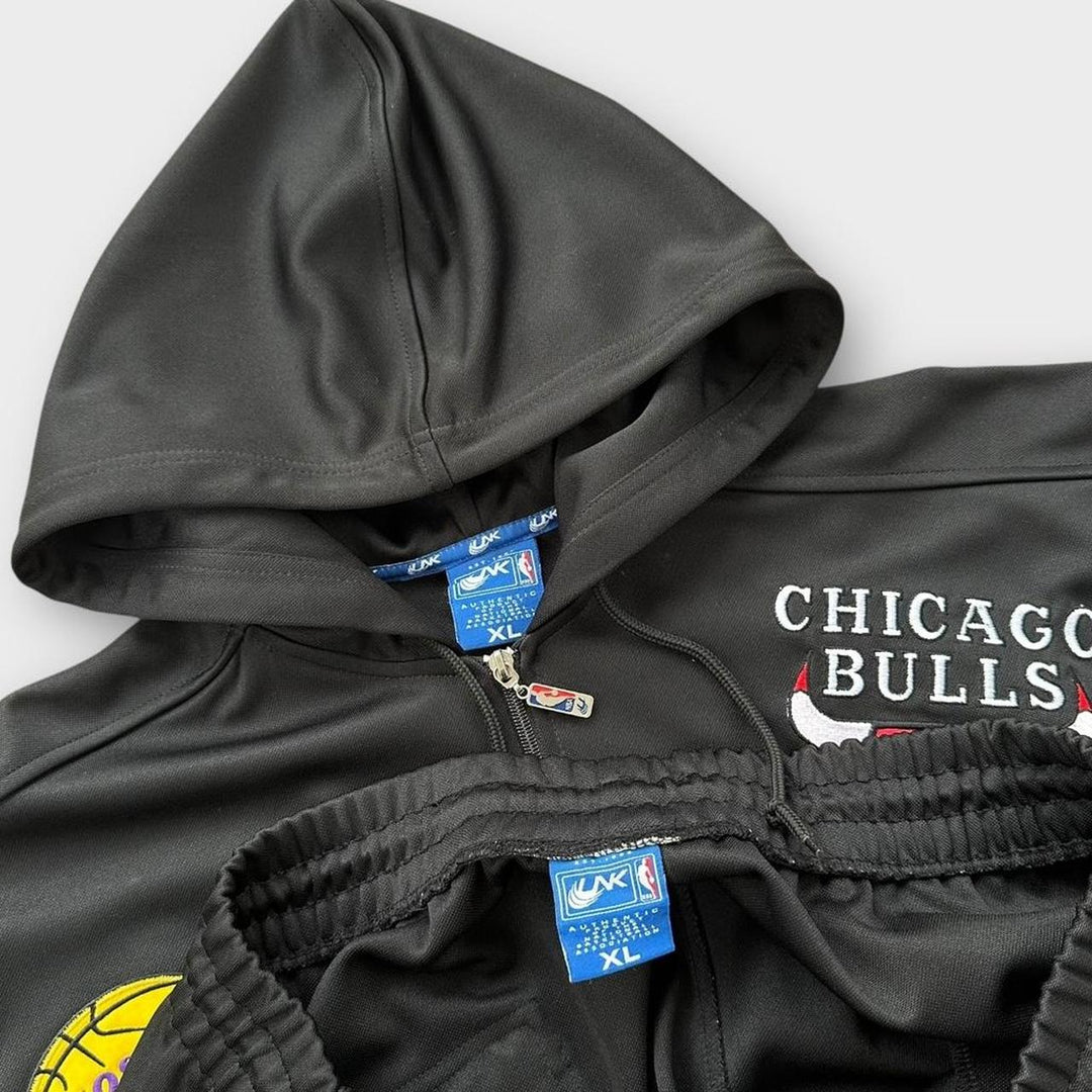 Ολόσωμη φόρμα UNK NBA - XL (ταιριάζει σαν XXL)