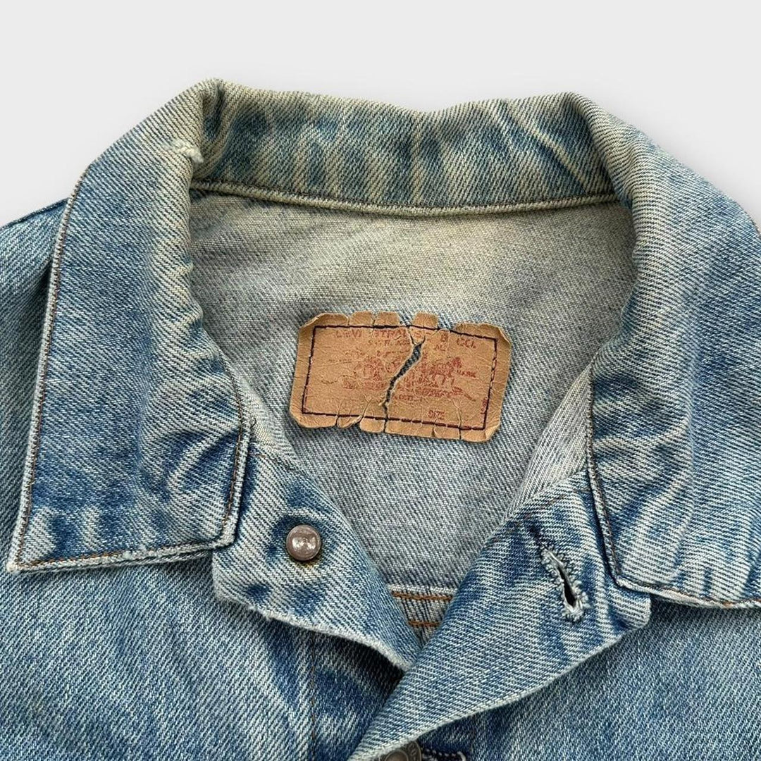 Τζιν μπουφάν Vintage Levi’s - γυναικείο μεσαίο