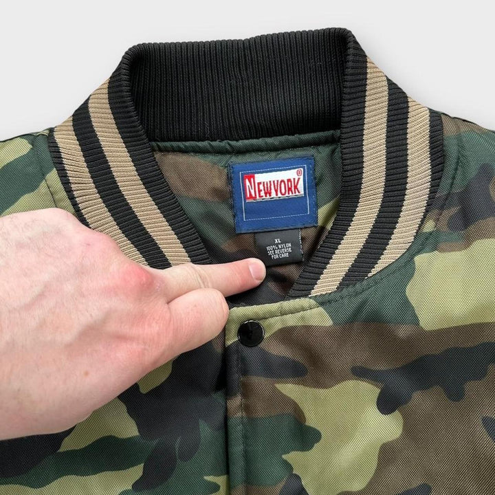 Vintage New York camouflage bomber jacket - XL (ταιριάζει σαν XXL)