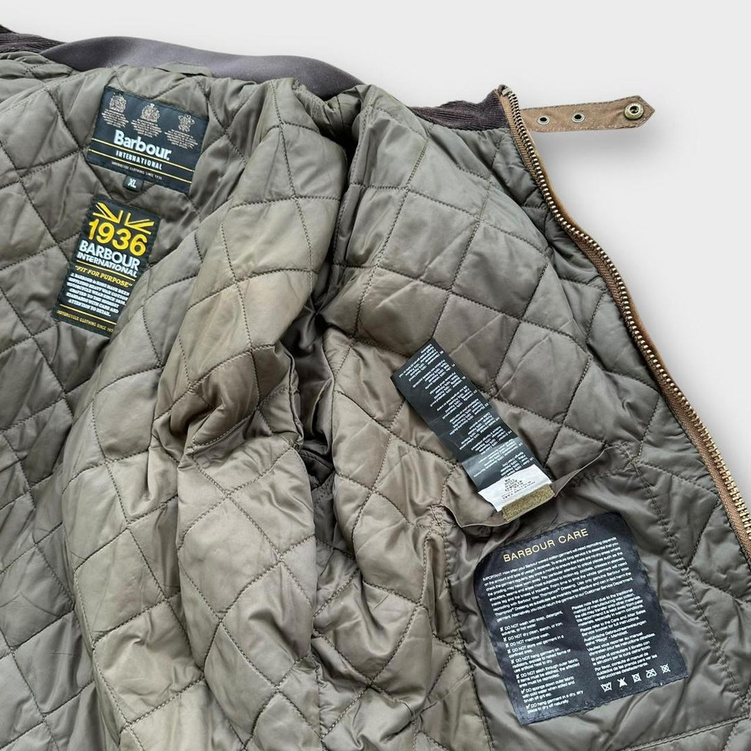 Διεθνές κέρινο μπουφάν Barbour - XL