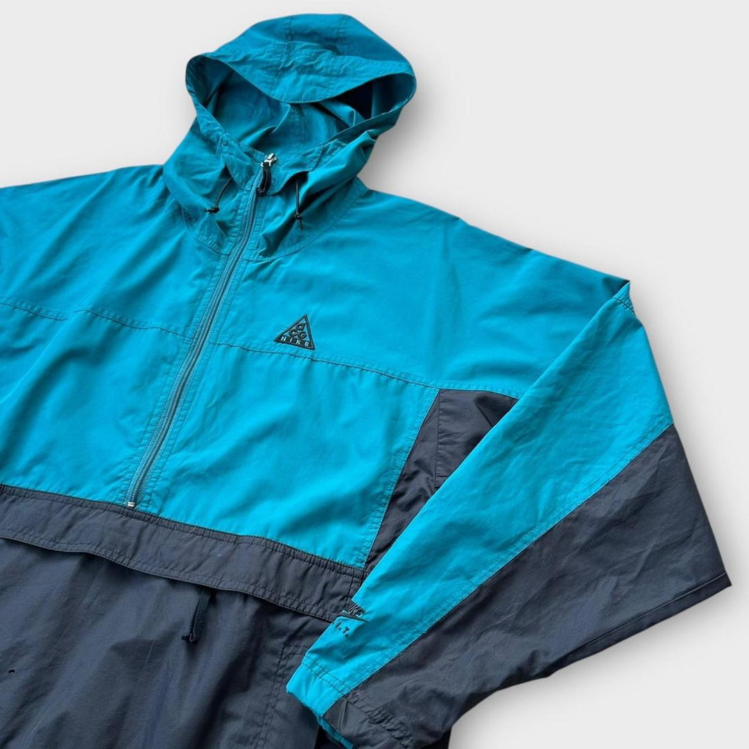 Μπουφάν Nike ACG σε συσκευασία - μεσαίο (ταιριάζει σαν μεγάλο)