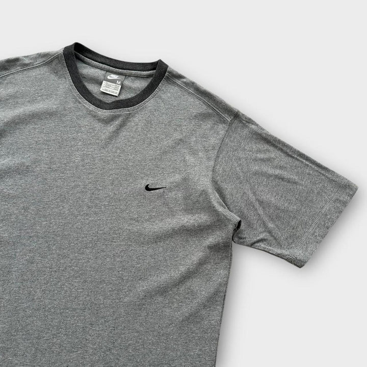 Vintage μπλουζάκι Nike - μεσαίο