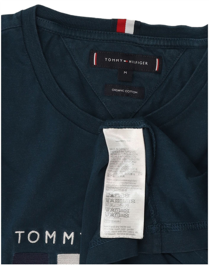 Ανδρικό γραφικό μπλουζάκι TOMMY HILFIGER Τοπ μεσαίο μπλε βαμβακερό