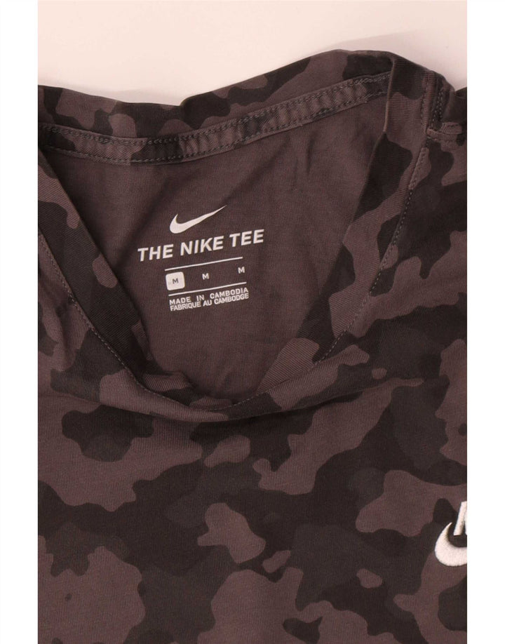 Ανδρικό μπλουζάκι Nike με μεσαίο γκρι βαμβακερό καμουφλάζ