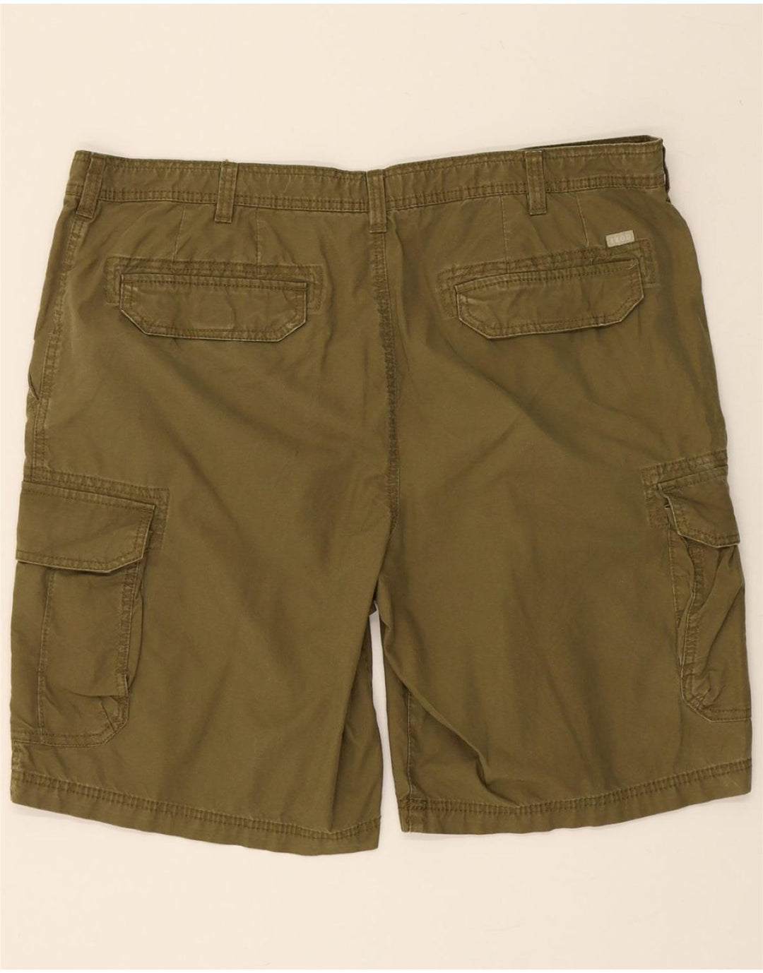 IZOD Mens Cargo Shorts W42 2XL Khaki Cotton Vintage Izod and Second-Hand Izod from Messina Hembry 