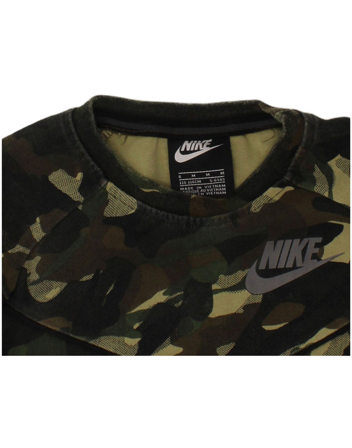Γραφικό Φούτερ NIKE Boys Jumper 5-6 ετών Μεσαίου πράσινου καμουφλάζ