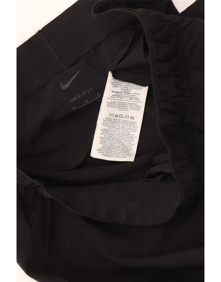 Ανδρικό αθλητικό σορτς Nike Dri Fit από μεσαίο μαύρο πολυεστέρα
