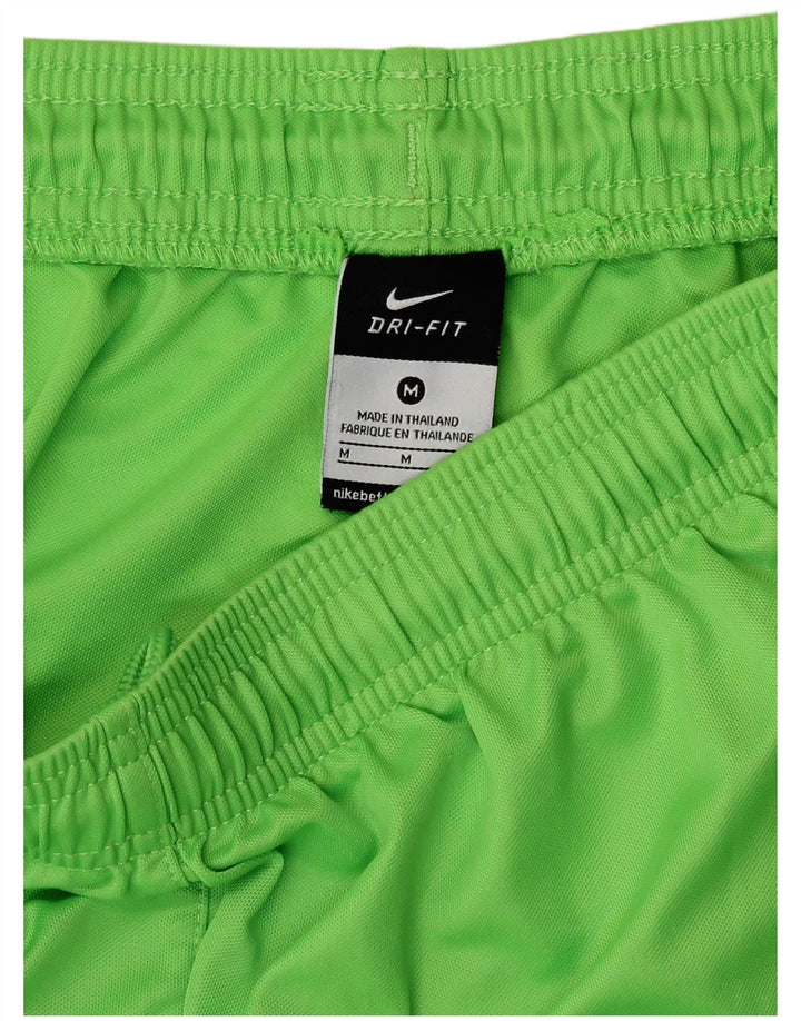 Ανδρικό αθλητικό σορτς Nike Dri Fit από μεσαίο πράσινο πολυεστέρα
