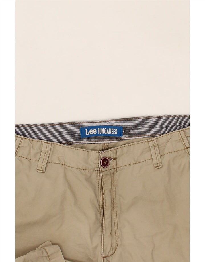 LEE Mens Chino Shorts W34 Large Beige Vintage Lee and Second-Hand Lee from Messina Hembry 