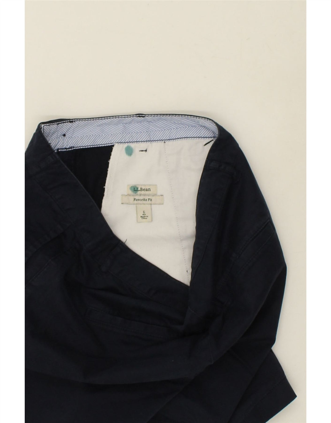 L.L.BEAN Womens Favorite Fit Chino Shorts US 6 Medium W30 Navy Blue Cotton | Vintage L.L.Bean | Thrift | Second-Hand L.L.Bean | Used Clothing | Messina Hembry 