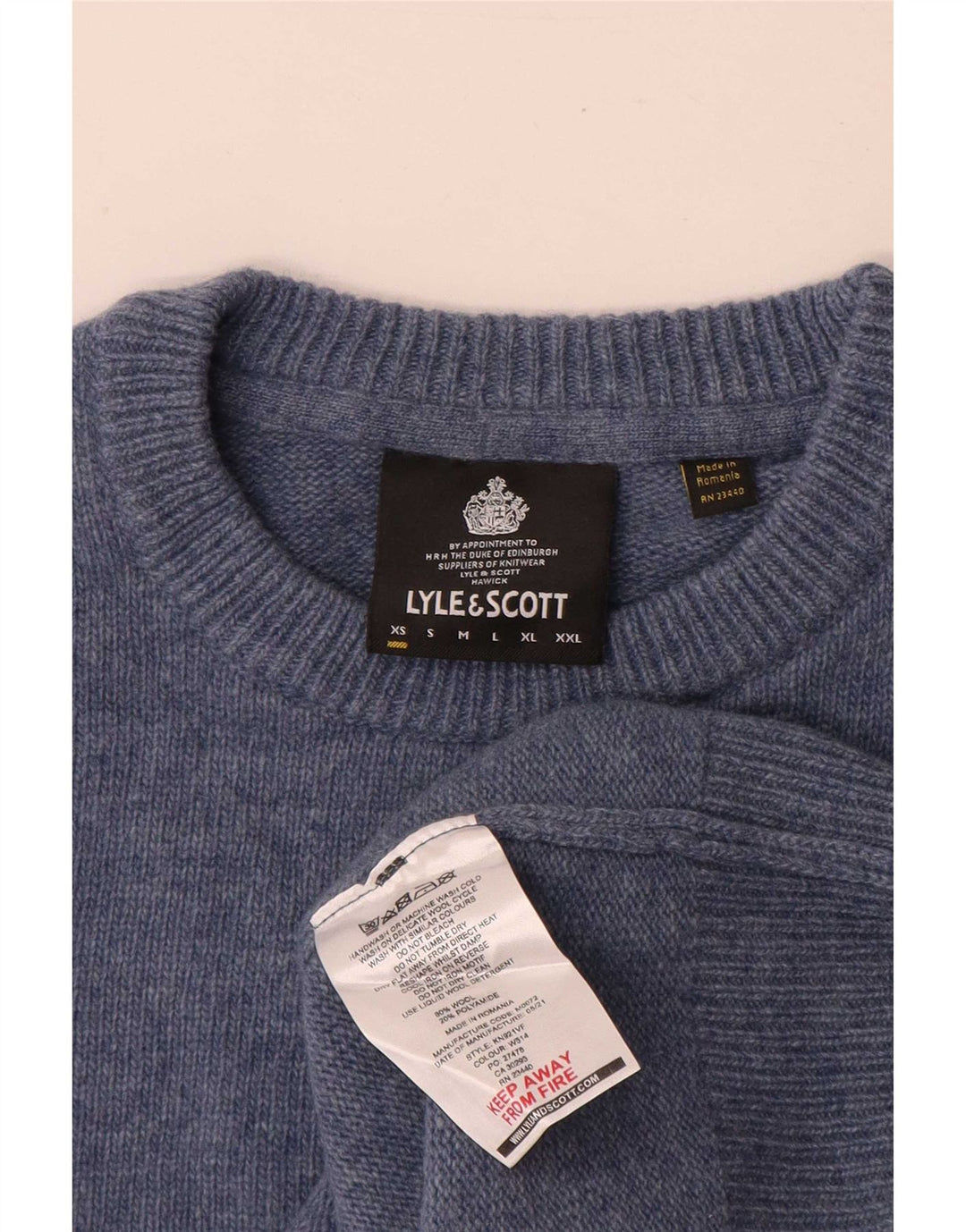 Ανδρικό πουλόβερ με λαιμόκοψη Lyle & Scott XS Blue Wool