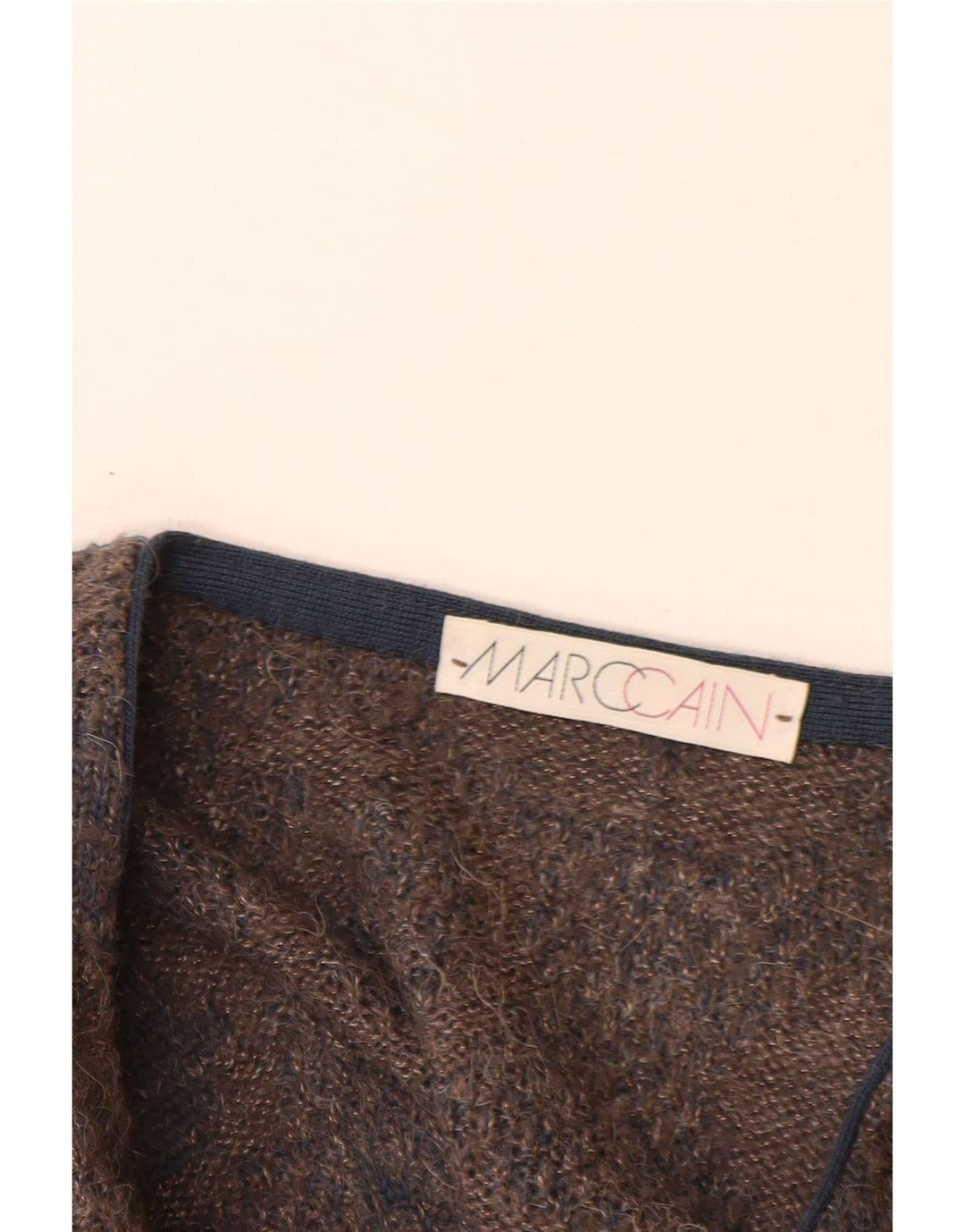 Ανδρικό πουλόβερ MARCCAIN με V λαιμόκοψη XL Καφέ γεωμετρικό μαλλί