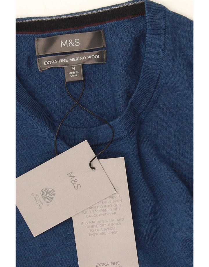 Marks & Spencer Ανδρικό πουλόβερ με λαιμόκοψη μεσαίου μπλε μαλλί μερινό