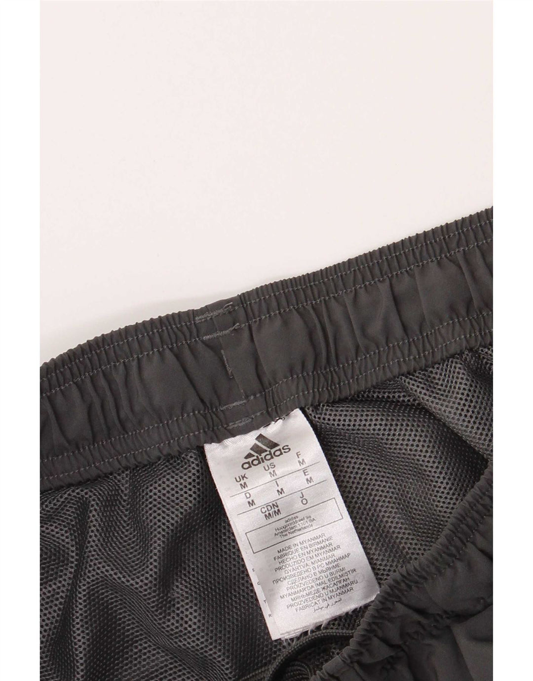 Ανδρικό αθλητικό σορτς Adidas από μεσαίο γκρι πολυεστέρα
