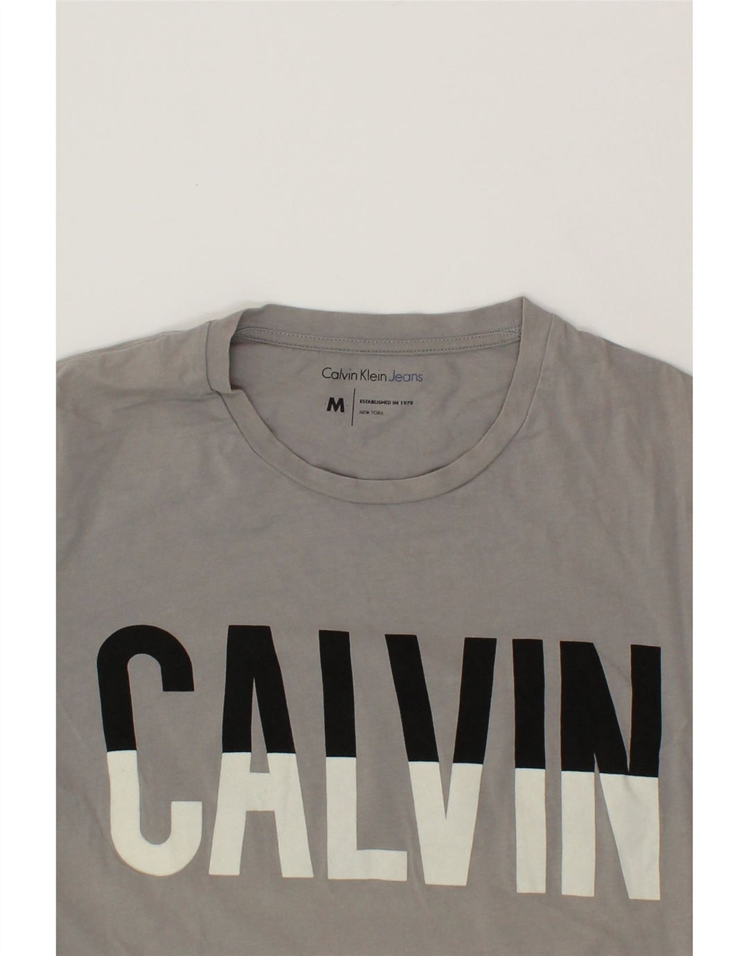 CALVIN KLEIN JEANS Mens Graphic T-Shirt Top Medium Grey Cotton Vintage Calvin Klein Jeans and Second-Hand Calvin Klein Jeans from Messina Hembry 
