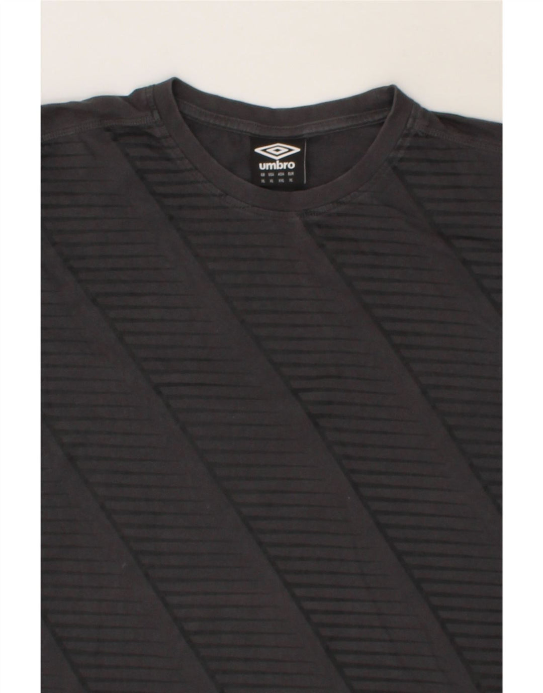 UMBRO Mens T-Shirt Top XL Grey Striped Cotton Vintage Umbro and Second-Hand Umbro from Messina Hembry 