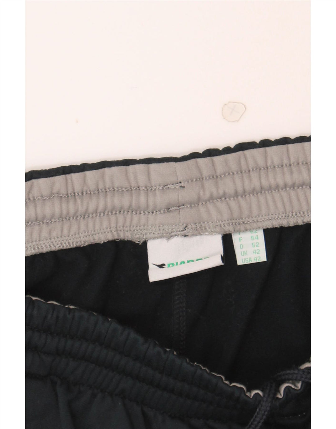 DIADORA Mens Tracksuit Trousers UK 42 Medium  Navy Blue Polyester Vintage Diadora and Second-Hand Diadora from Messina Hembry 