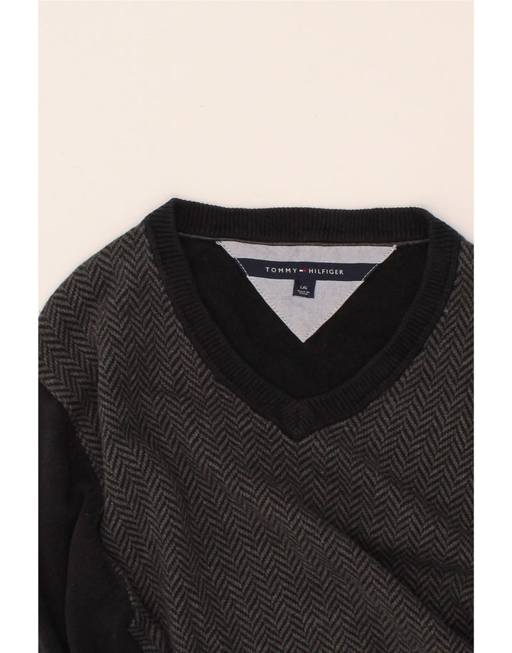 TOMMY HILFIGER Mens V-Neck Jumper Sweater Large Grey Herringbone Cotton Vintage Tommy Hilfiger and Second-Hand Tommy Hilfiger from Messina Hembry 
