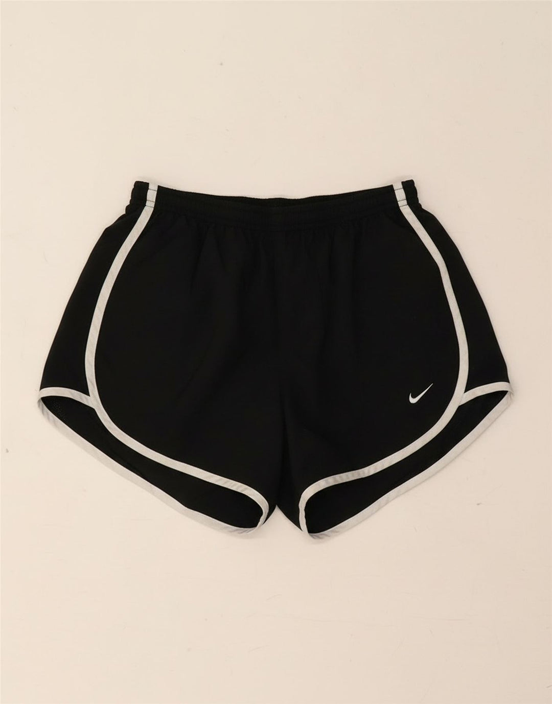 Γυναικείο αθλητικό σορτς Nike Dri Fit UK 8 Μικρό μαύρο πολυεστέρα
